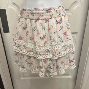 Altar’d State Floral Lace Trim Women's Flowy Ruffles Shorts NWOT
